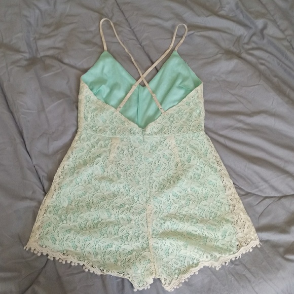 romper from pitaya - Picture 3 of 7